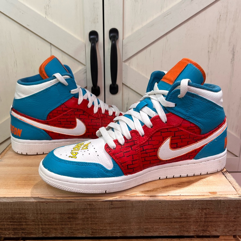 Nickelodeon “Hey Arnold” Custom Hand Painted Nike Air Jordan 1 Mid Shoes, Size 8 - Picture 2 of 9